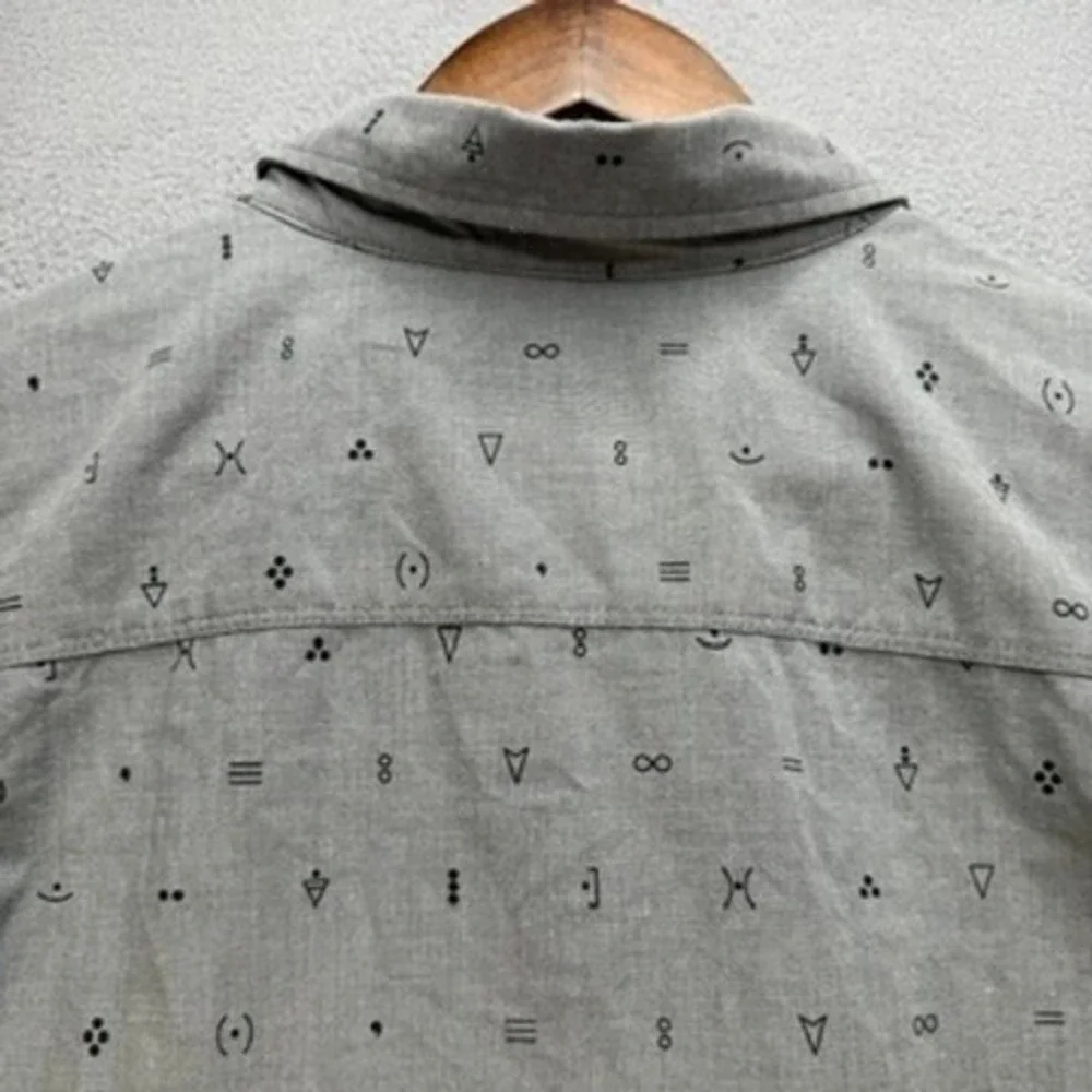 The North Face Button Down Shirt Short Sleeve Regular Fit XL Gray Geometric Prep